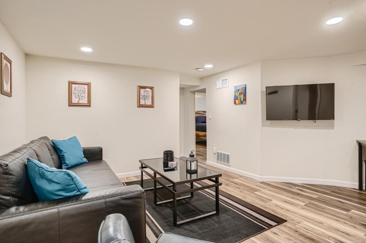 Sloans Lake Getaway - Basement Apartment Near Broncos And Downtown Denver Λέικγουντ Εξωτερικό φωτογραφία